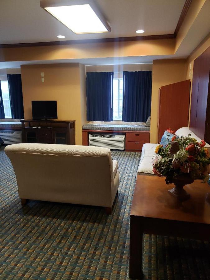 Microtel Inn & Suites By Wyndham Starkville Zewnętrze zdjęcie